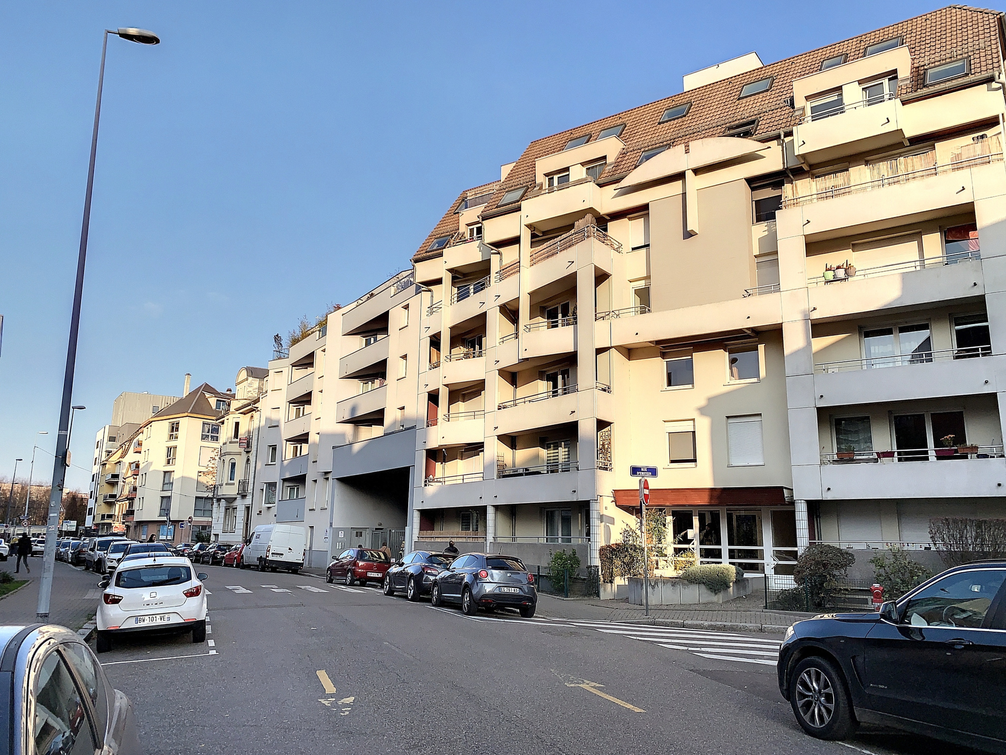 PARKING STRASBOURG DEBUT NEUDORF PROCHE ETOILE BOURSE