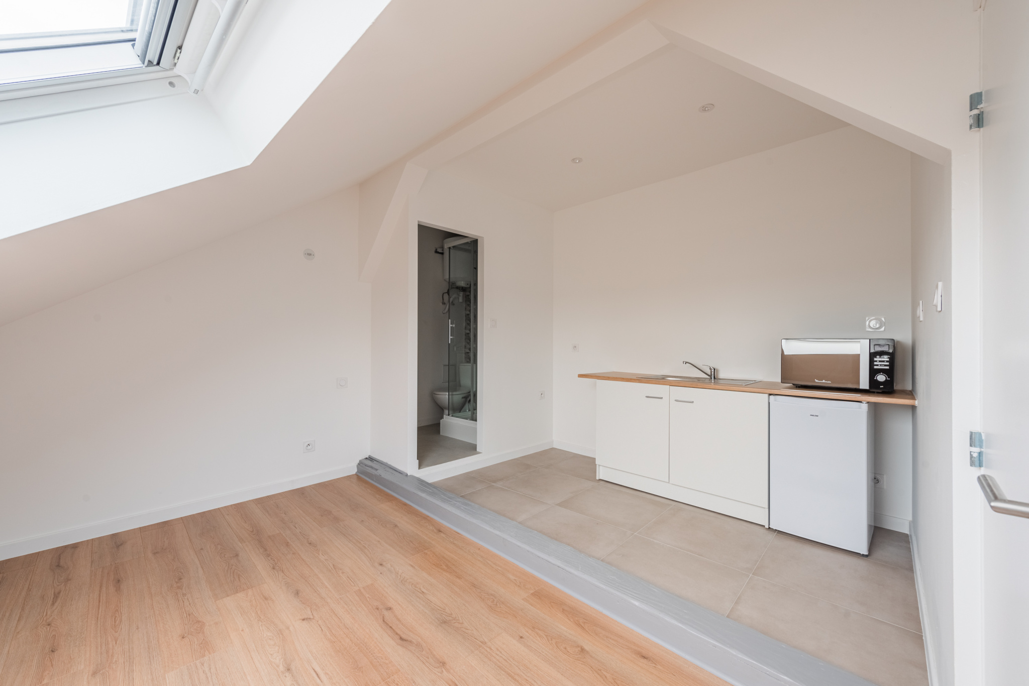 SOUS COMPROMIS !!!  APPARTEMENTS STRASBOURG GARE LOTS DE 4 STUDIOS REFAIT A NEUF